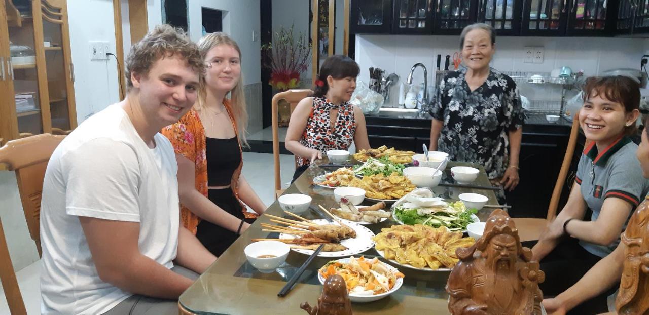 Nhu Y Homestay ホイアン エクステリア 写真